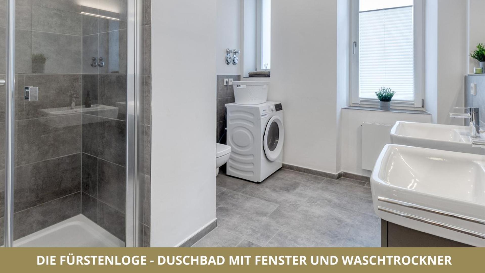 Neu Fewo Fuerstenloge 1-6 Pers Hinter Dem Markgraeflichen Opernhaus - 2 Schlafzimmer Mit Boxspringbetten 4 Einzel Oder 2 Doppelbetten, Balkon Und Einbaukueche, Barrierearm Байройт Екстер'єр фото